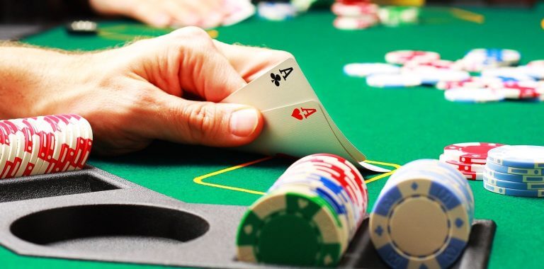 Cách kiếm tiền khi cược Poker tại link tai sunwin